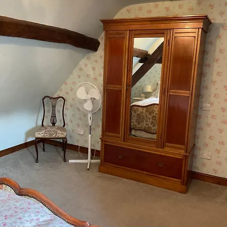 Lark * פיקרינג