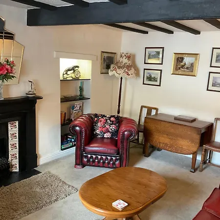 Nyaraló Lark Pickering